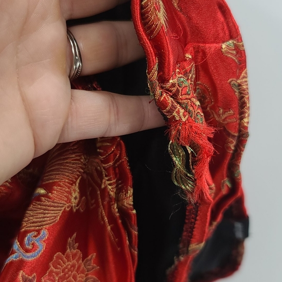 O mighty red embroidered romper. Women's size s - Picture 6 of 8